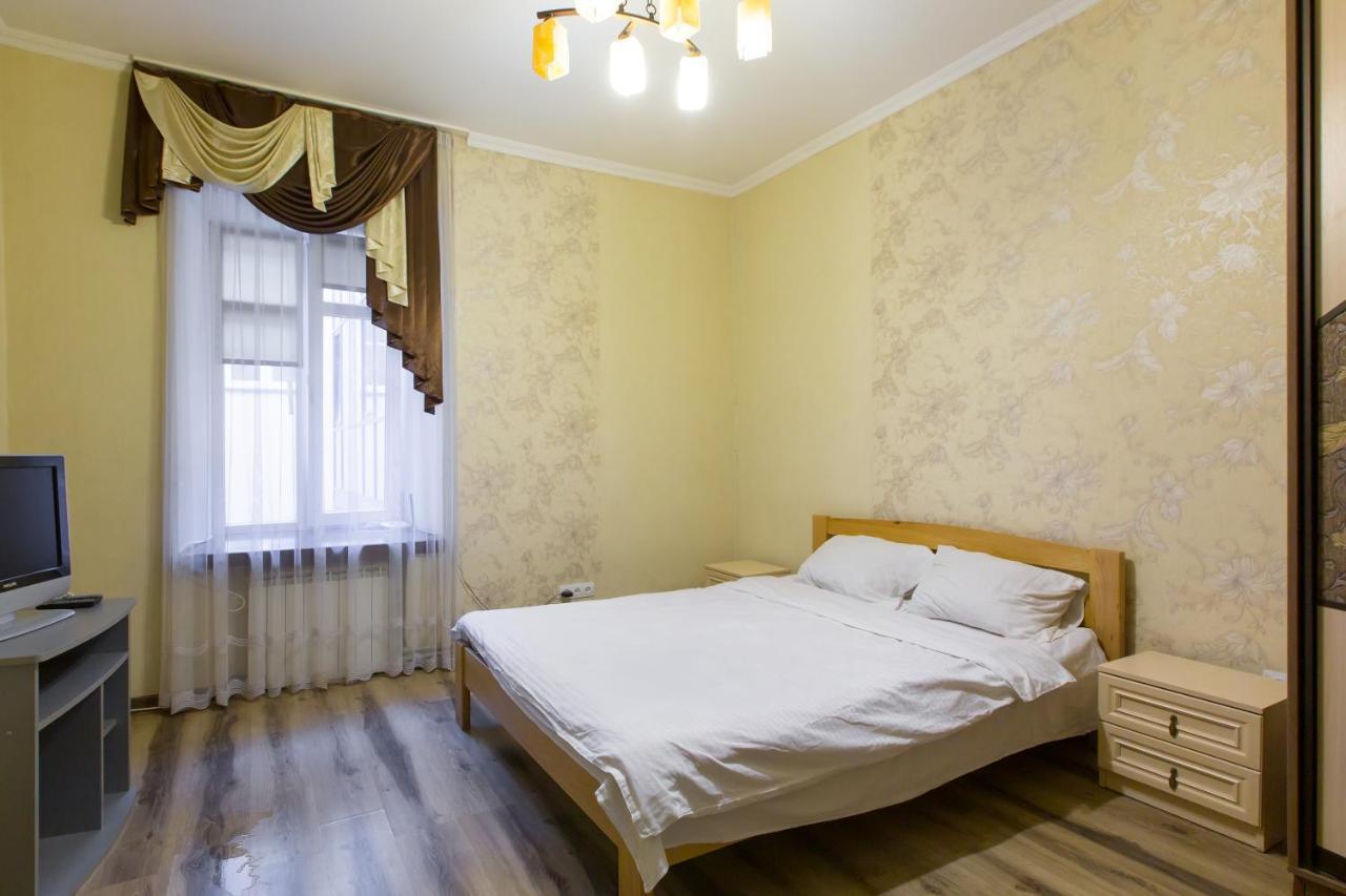 Квартира Подобово Біля Площі Ринок Вулиця Староєврейська 17 Lviv Bagian luar foto