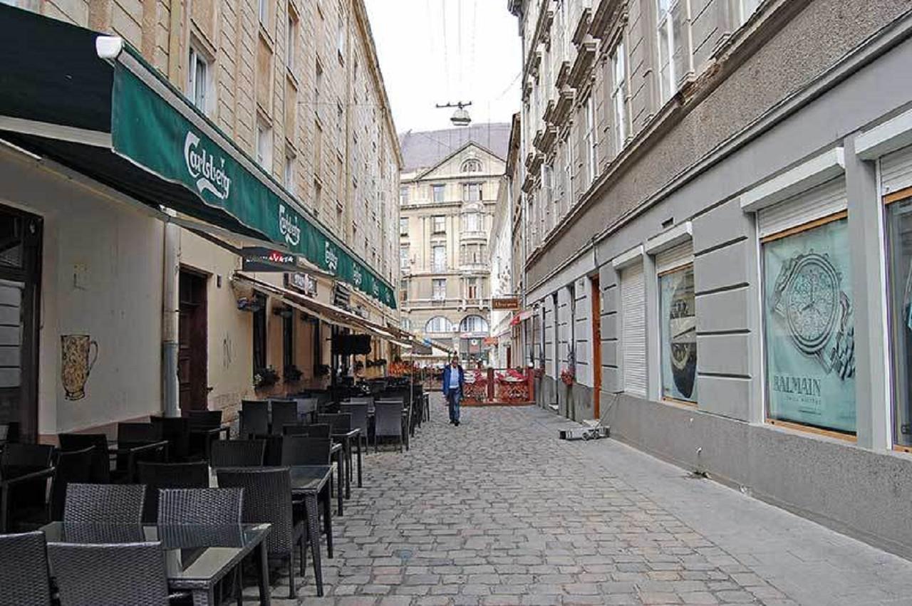 Квартира Подобово Біля Площі Ринок Вулиця Староєврейська 17 Lviv Bagian luar foto