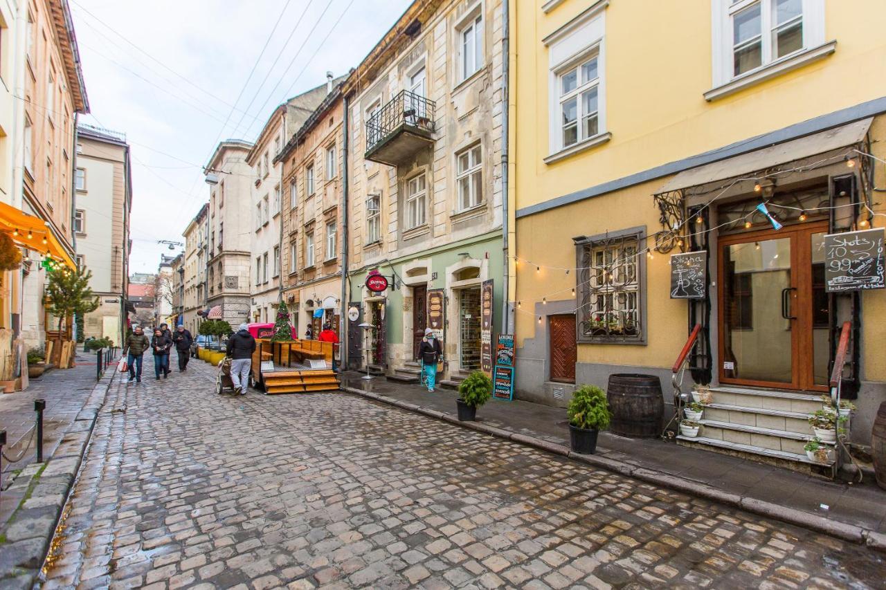Квартира Подобово Біля Площі Ринок Вулиця Староєврейська 17 Lviv Bagian luar foto